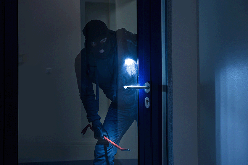Burglar Stopped by Home Automation